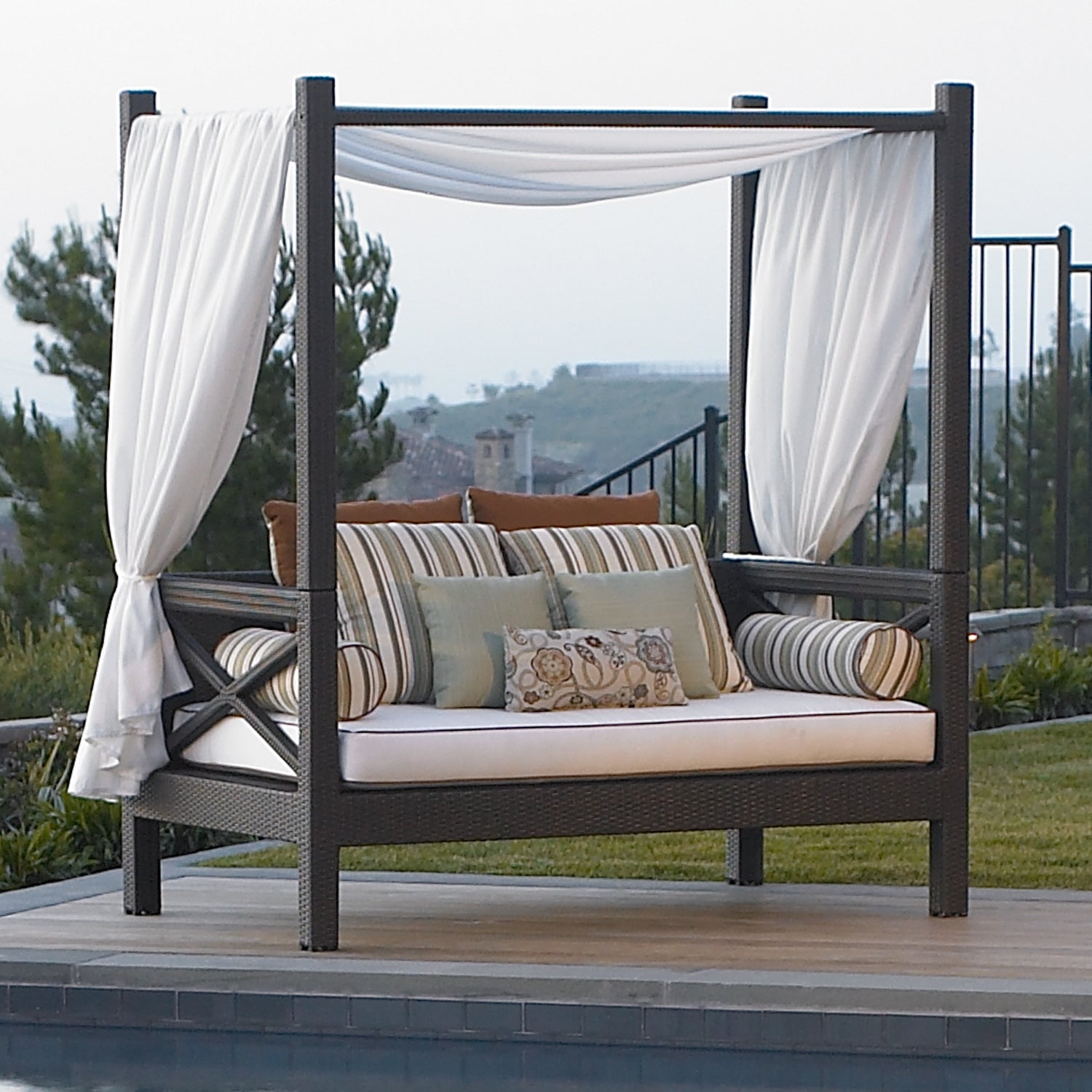 MalibuDayLounger-812952.jpg?0